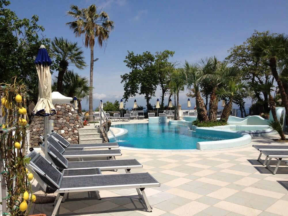 Hotel Myage Casamicciola Terme Exterior photo